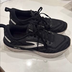 Brooks Revel Black & White Knit Running Sneakers